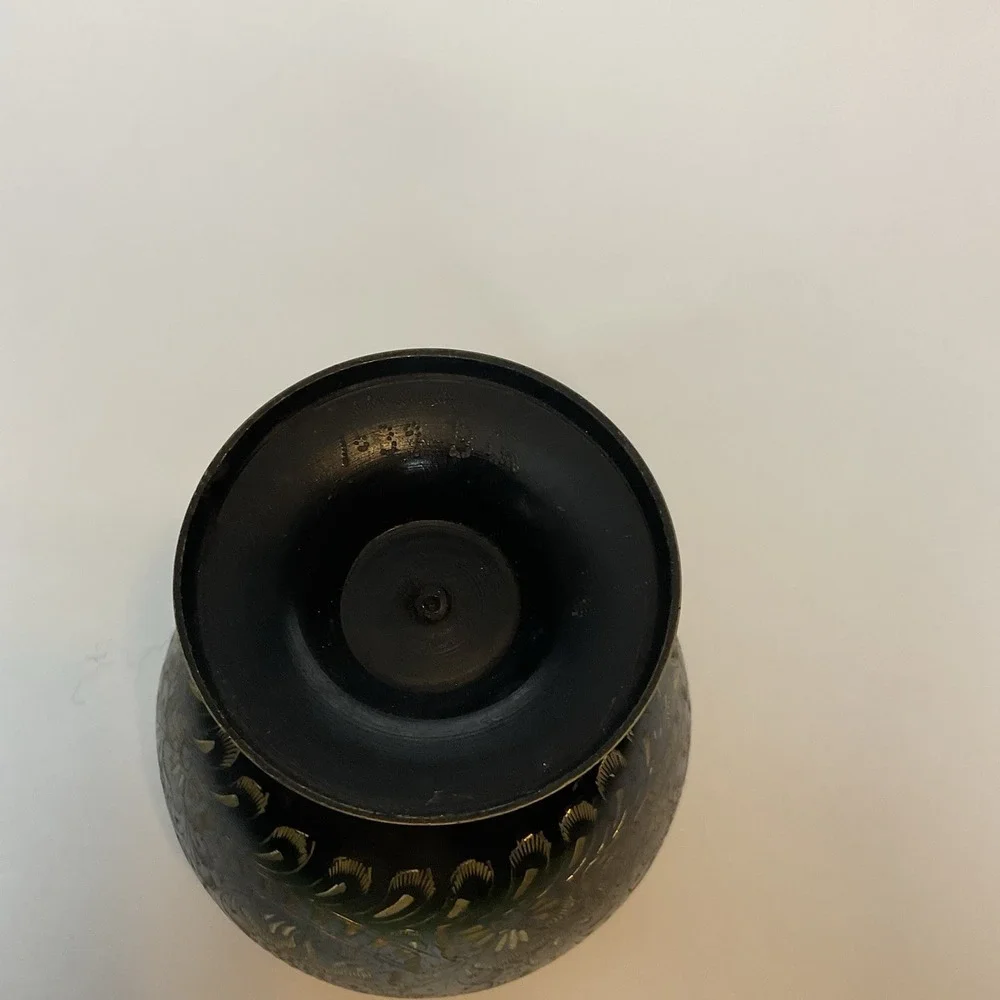 Vintage Indian Globe-Like Body Brass Hand Etched‎ Black Gold Bud Vase Scalloped